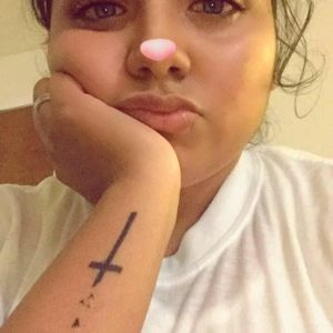 Meet your Posher, Cassandra